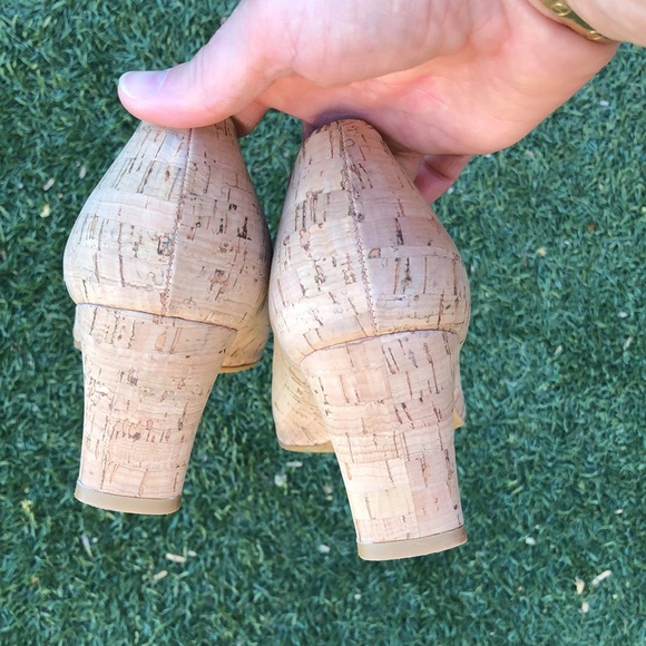 Gorgeous ladies Stuart Weitzman pumps in cork size 10 - Picture 6 of 8